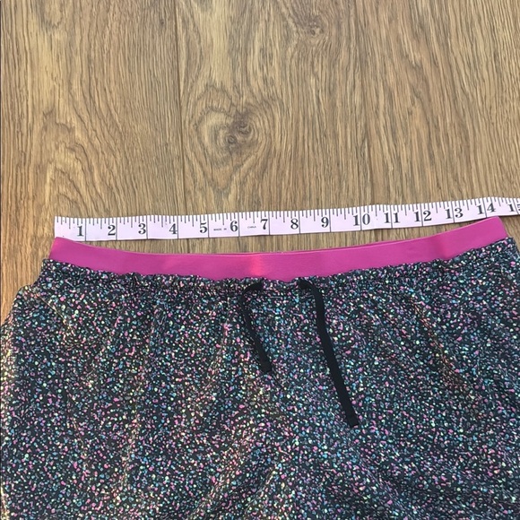 Nike Dri-Fit Women's Multicolor Athletic Shorts - Picture 2 of 7